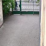 Apartamento двоповерхові мілена у центрі з балконом, та паркінгом *