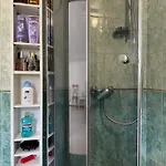 двоповерхові мілена у центрі з балконом, кондиціонером та паркінгом *