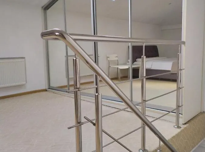 Apartamento двоповерхові мілена у центрі з балконом, та паркінгом Lviv