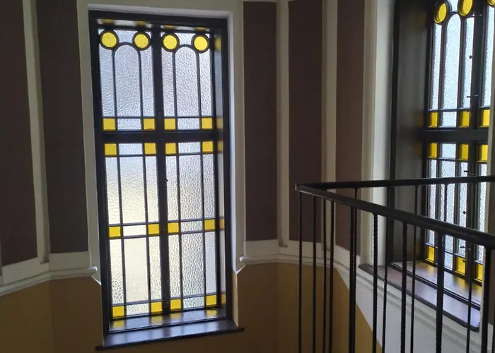 двоповерхові мілена у центрі з балконом, та паркінгом Apartment Lviv